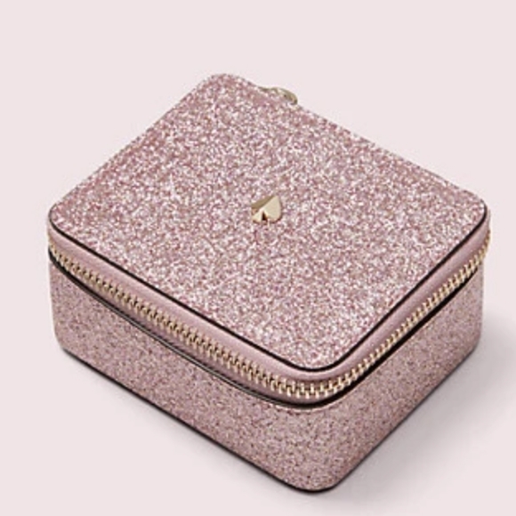 kate spade Accessories - NWOT KATE SPADE JEWELERY ORGANIZER